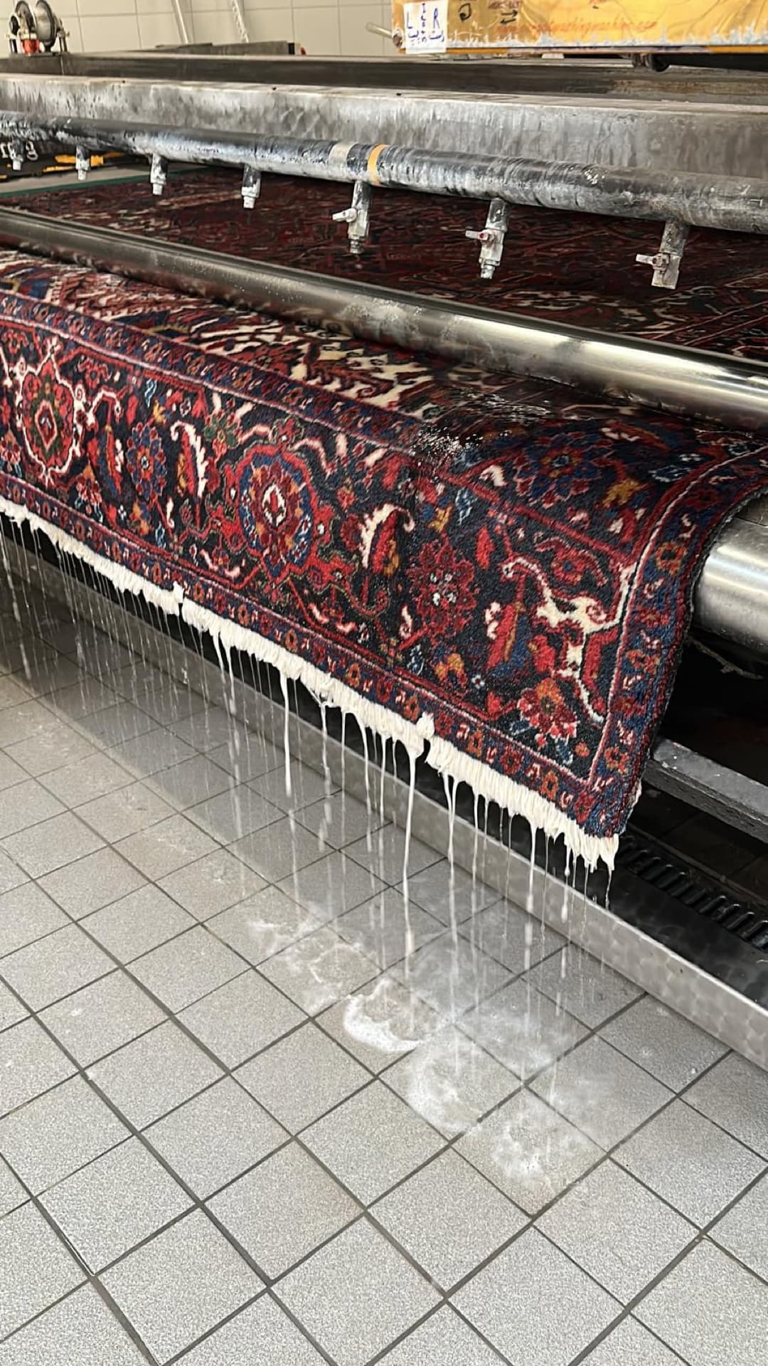 Orientteppich wird professionell gewaschen